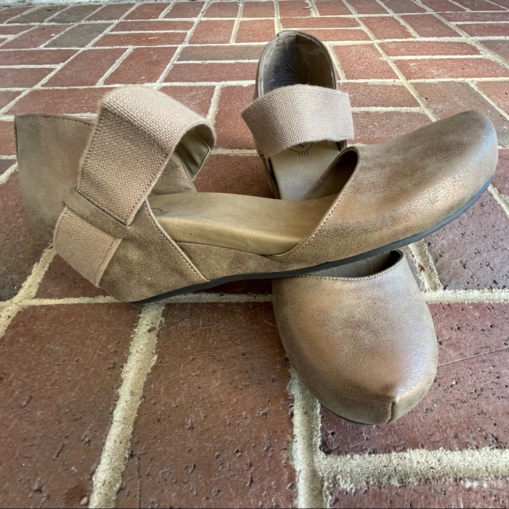 Hokus Pokus Wedge Size 10